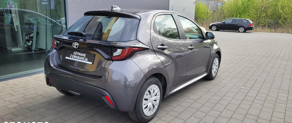 Toyota Yaris cena 73900 przebieg: 46700, rok produkcji 2022 z Międzylesie małe 92